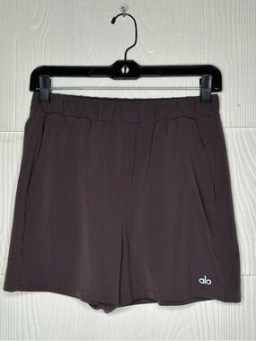 ALO Yoga Dark Brown Ribbed Athletic Shorts with Side Pockets